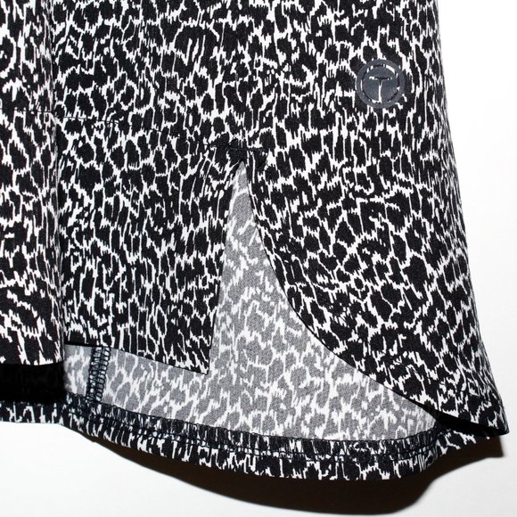 T by Talbots Abstract Animal Print Keyhole Back Active Tank - Picture 8 of 14